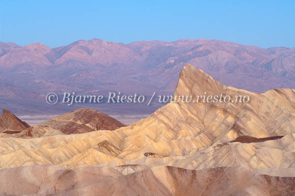Colorful light before sunrise / Death valley, California
