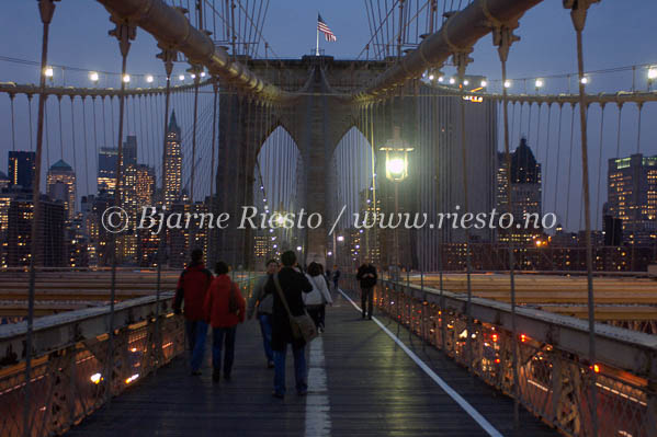 Brooklyn bridge. New York / 